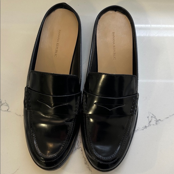 Banana Republic Black slide on Penny loafer Size 8 1/2 - Picture 3 of 13